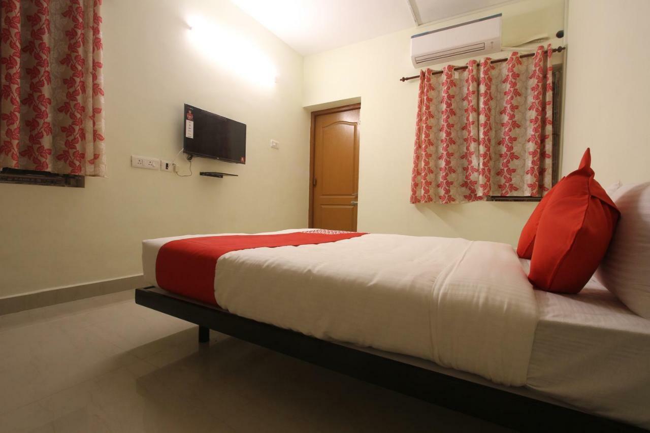 Hôtel Oyo Flagship 31042 Sunil Residency à Coimbatore Extérieur photo
