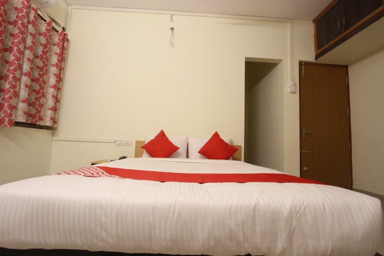 Hôtel Oyo Flagship 31042 Sunil Residency à Coimbatore Extérieur photo